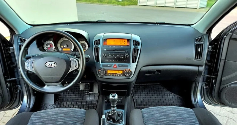 Kia Ceed cena 18900 przebieg: 103000, rok produkcji 2009 z Płock małe 326
